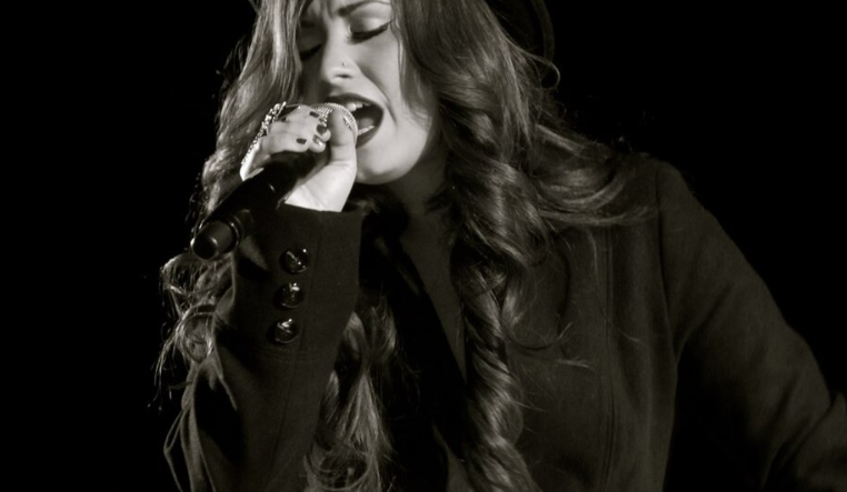 Demi Lovato se provdala za muzikanta Jutese: Jaká byla jejich svatba?