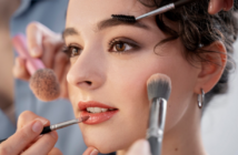 Co se stane, když měsíc přestanete používat make-up? Pleť vás možná překvapí